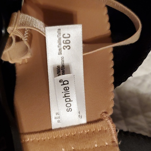 Sophie b. 2 push - up bras - Picture 4 of 7